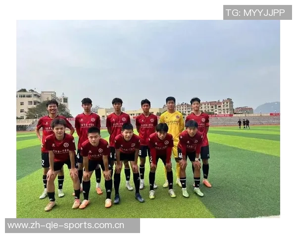重庆足球队荣登速度排行榜第三名引发热议